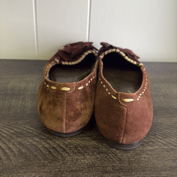 BCBGeneration Brown Flats with Bow Accent - Picture 3 of 4